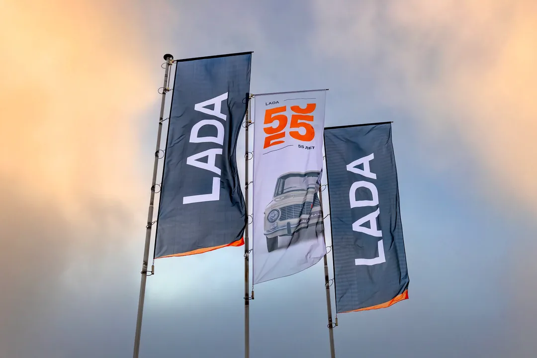 flag signs for events